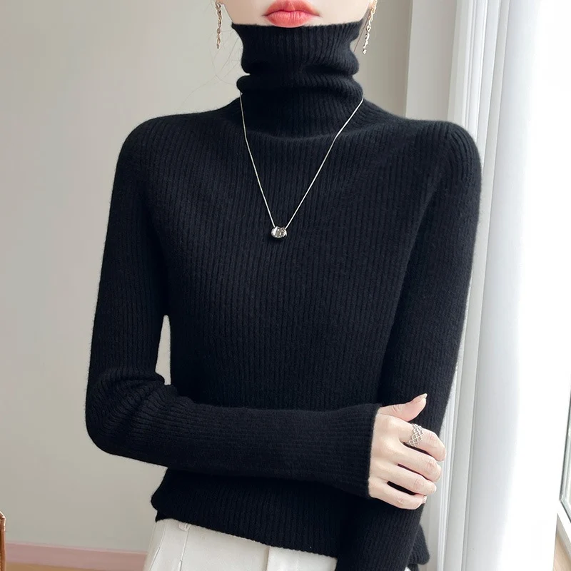 Damen Schlanker Rippenstrick-Rollkragenpullover mit gerafftem Hals und kaschmirähnlicher Haptik Nord Taschen