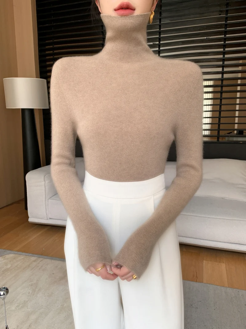 Damen Schlanker Feinstrickpullover mit hohem Rollkragen und feiner Rippstruktur Nord Taschen