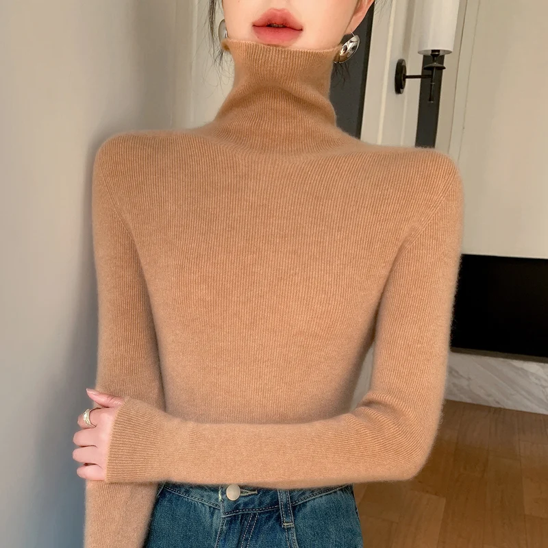Damen Schlanker Feinstrickpullover mit hohem Rollkragen und feiner Rippstruktur Nord Taschen