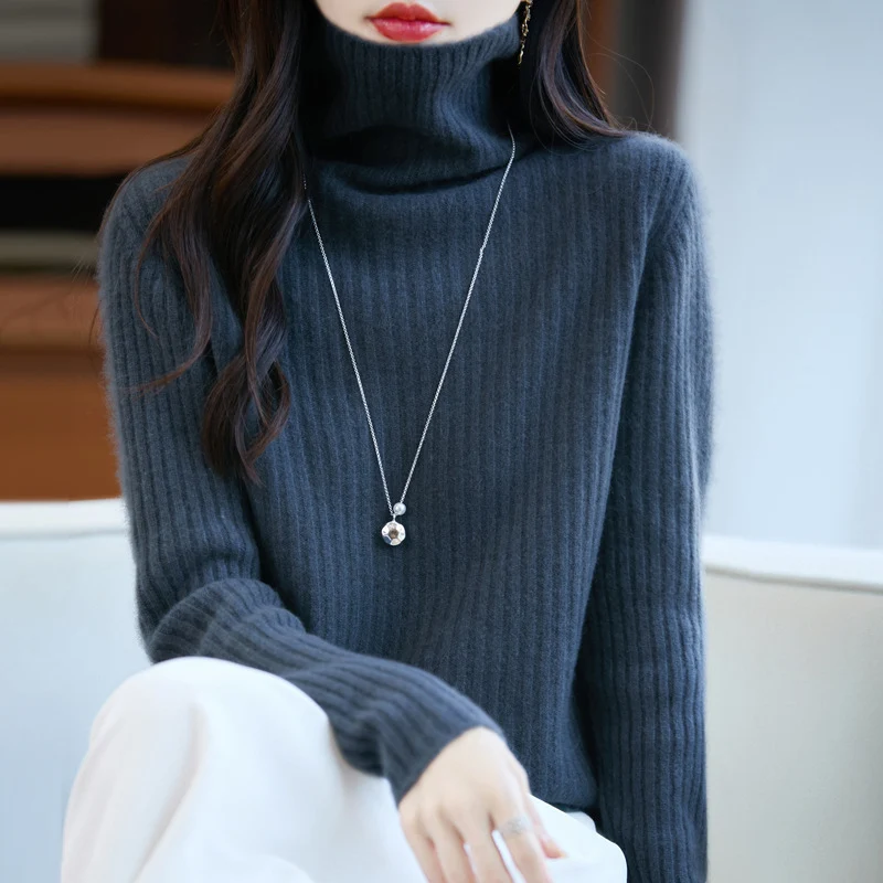Damen Schlanker Feinstrick-Rollkragenpullover mit feiner Rippenstruktur und kaschmirähnlicher Haptik Nord Taschen