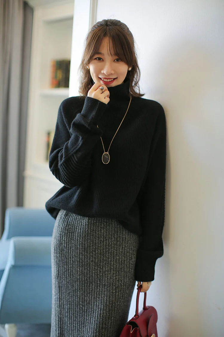 Damen Rollkragenpullover aus feinem Rippstrick mit Raglanärmeln und legerer Silhouette Nord Taschen