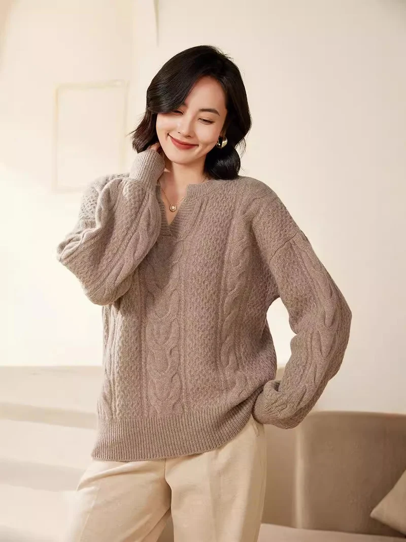 Damen Oversize Zopfstrick-Pullover mit V‑Einsatz und kaschmirähnlicher Weichheit Nord Taschen