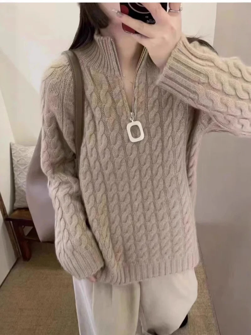 Damen Oversize Zopfmuster-Feinstrickpullover mit halbem Zipper und Stehkragen Nord Taschen