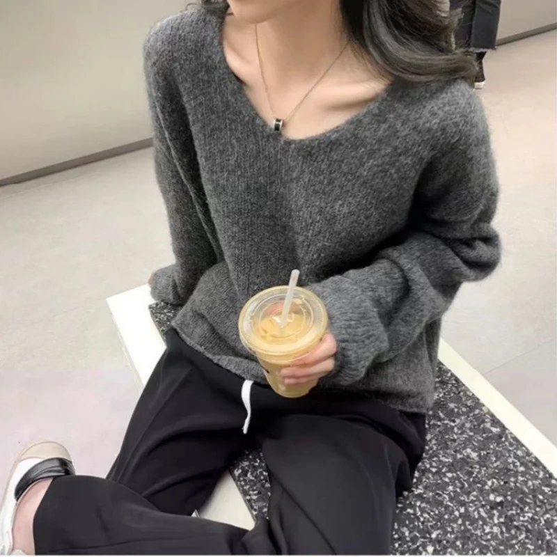 Damen Oversize V‑Ausschnitt Mohair‑Look Pullover mit Angora‑Optik und überschnittener Schulter Nord Taschen