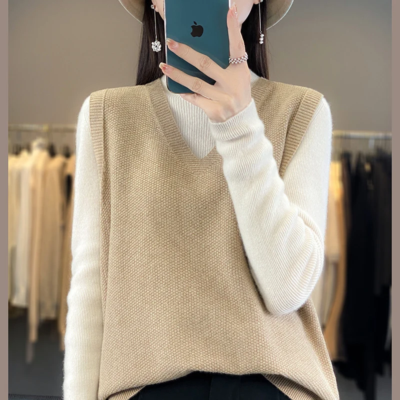 Damen Oversize Strickweste mit tiefem V‑Ausschnitt und feiner Struktur Nord Taschen