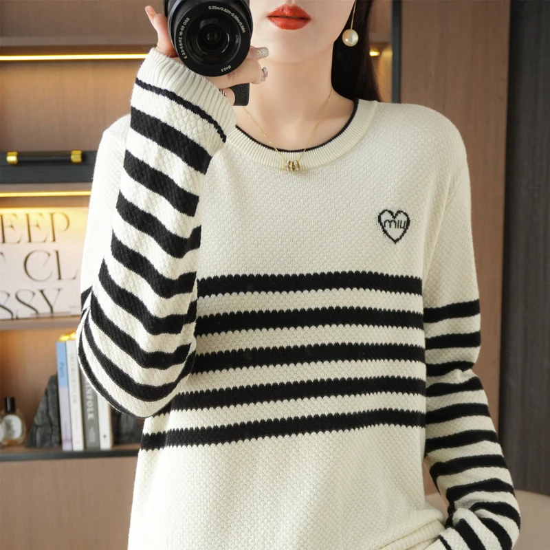 Damen Oversize-Strickpullover mit Wabenstruktur, kontrastierenden Streifen und dezentem Herzlogo Nord Taschen
