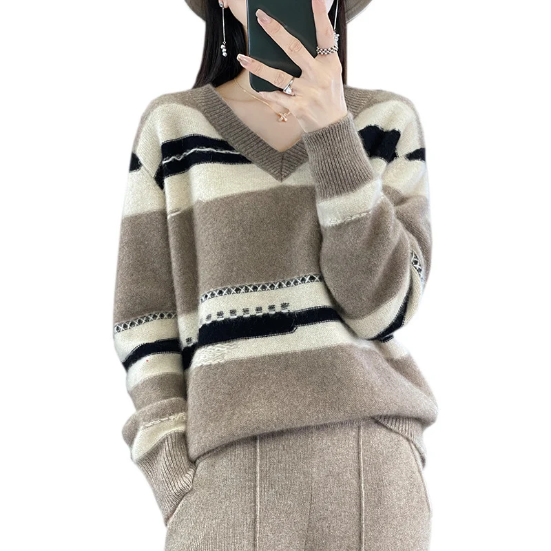 Damen Oversize-Strickpullover mit V‑Ausschnitt und grafischem Streifenmix Nord Taschen