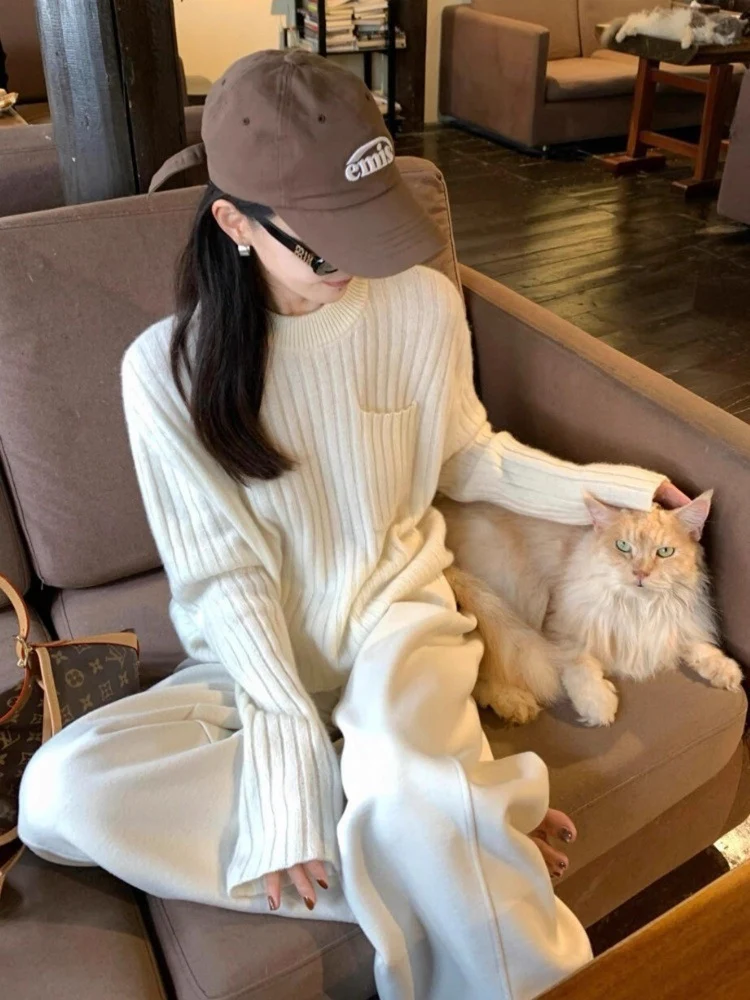 Damen Oversize-Rippenstrickpullover mit Brusttasche und Mockneck Nord Taschen