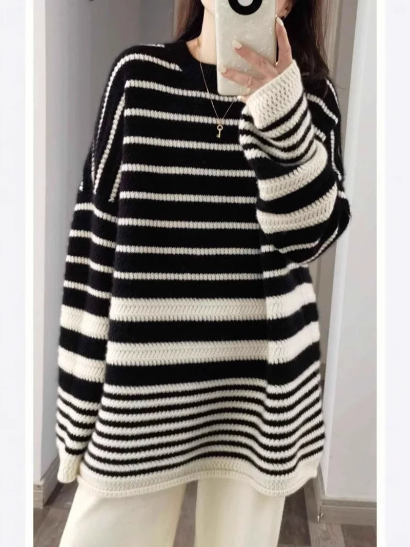 Damen Oversize-Longpullover aus grobem Streifenstrick mit Rundhalsausschnitt Nord Taschen