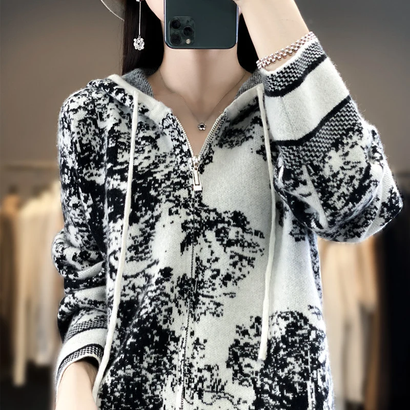 Damen Oversize Jacquard-Strickjacke mit Kapuze und Reißverschluss Nord Taschen
