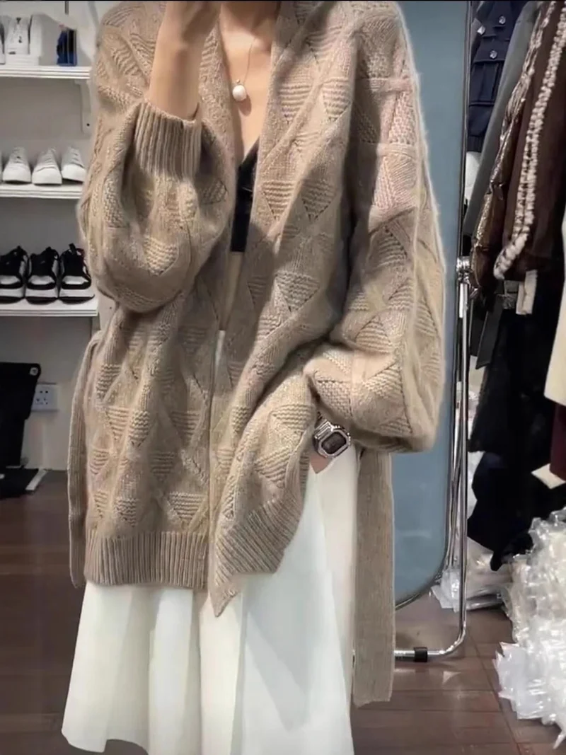 Damen Oversize-Cardigan aus Mohair‑Optik mit Zopfmuster Nord Taschen