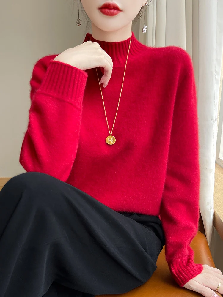 Damen Luxusweicher Midweight-Mockneckpullover aus Angora‑Optik mit feiner Rippe und entspannter Silhouette Nord Taschen