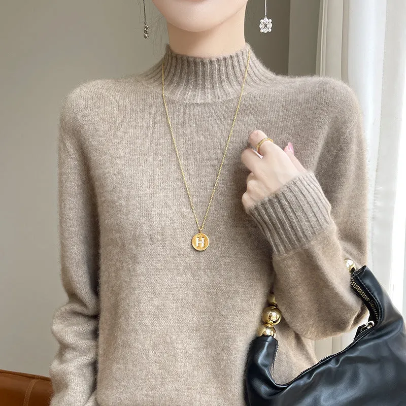 Damen Luxusweicher Midweight-Mockneckpullover aus Angora‑Optik mit feiner Rippe und entspannter Silhouette Nord Taschen