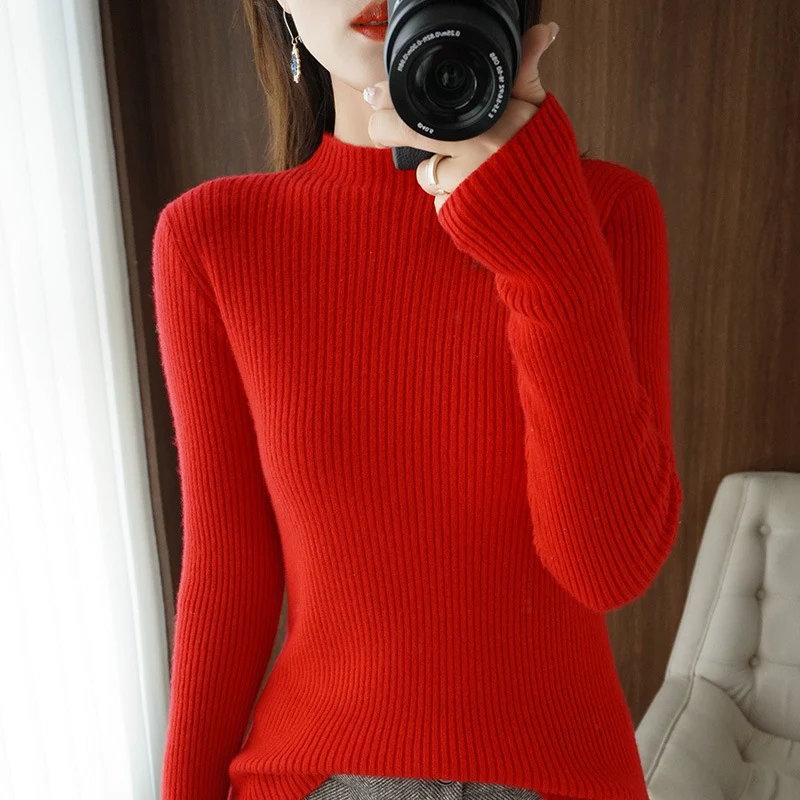 Damen Luxus-Feinstrickpullover mit schmaler Rippenstruktur und kurzem Stehkragen Nord Taschen