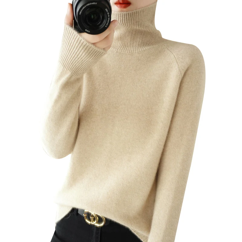 Damen Luxus-Feinstrick-Rollkragenpullover mit Daumenlochbündchen und femininer Schulterpasse Nord Taschen