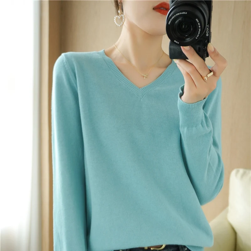 Damen Leichter V‑Ausschnitt Feinstrickpullover aus kaschmirweicher Baumwollmischung mit elastischen Rippbündchen Nord Taschen