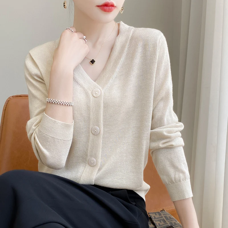 Damen Leichter V‑Ausschnitt-Cardigan mit seitlichem Saumschlitz und geripptem Bund Nord Taschen