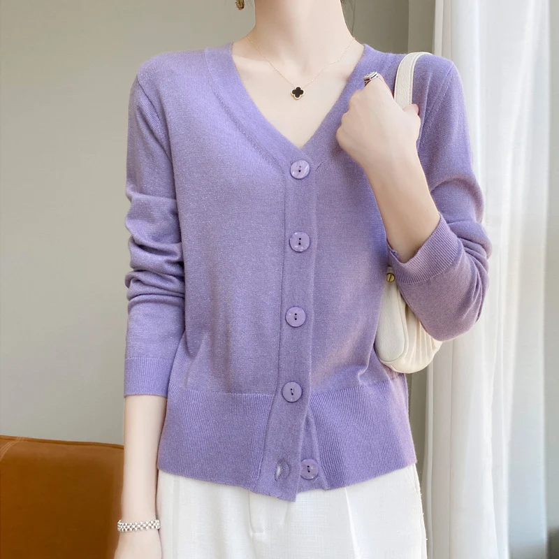 Damen Leichter V‑Ausschnitt-Cardigan mit seitlichem Saumschlitz und geripptem Bund Nord Taschen