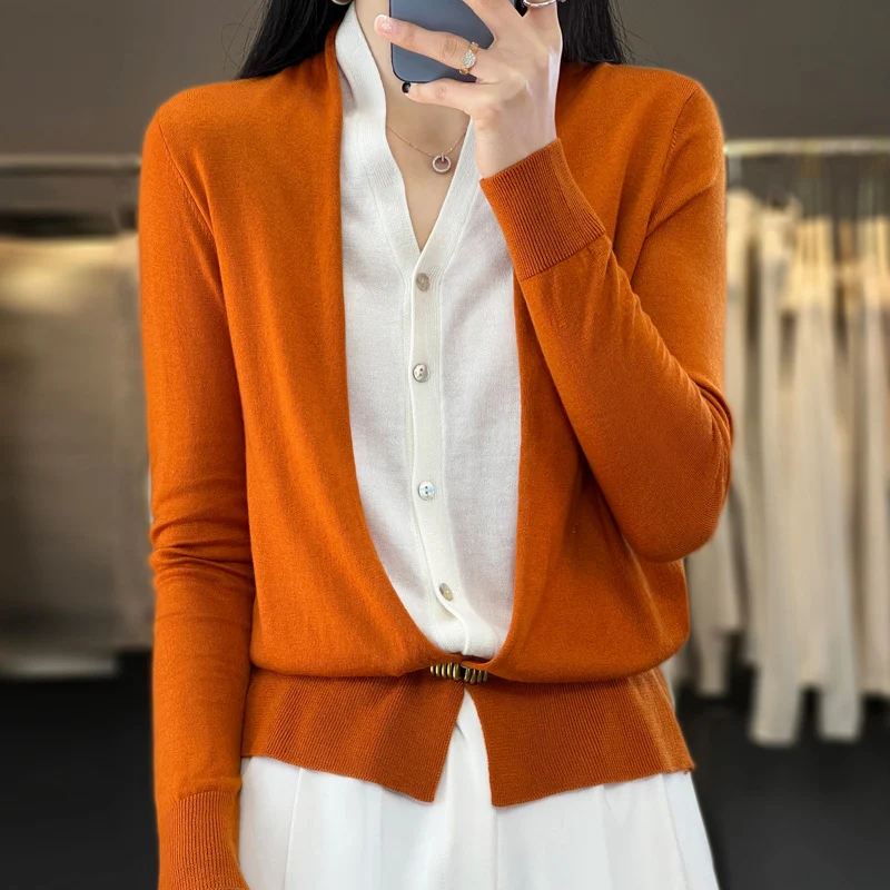 Damen Leichter Offener Feinstrick-Cardigan mit asymmetrischer Zipfelkante und taillierter Silhouette Nord Taschen