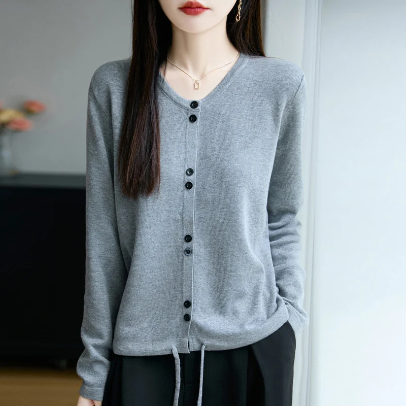 Damen Leichter Feinstrick-Knopfleisten-Cardigan mit Rundhalsausschnitt Nord Taschen