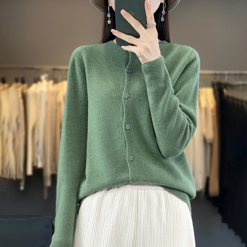 Damen Leichter Feinstrick-Cardigan mit Kaschmir‑Optik, Rundhalsausschnitt und verdeckter Knopfleiste Nord Taschen