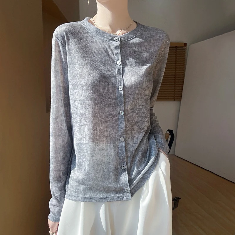 Damen Leichter Aquarell‑Print Feinstrick‑Cardigan mit Rundhalsausschnitt und Knopfleiste Nord Taschen