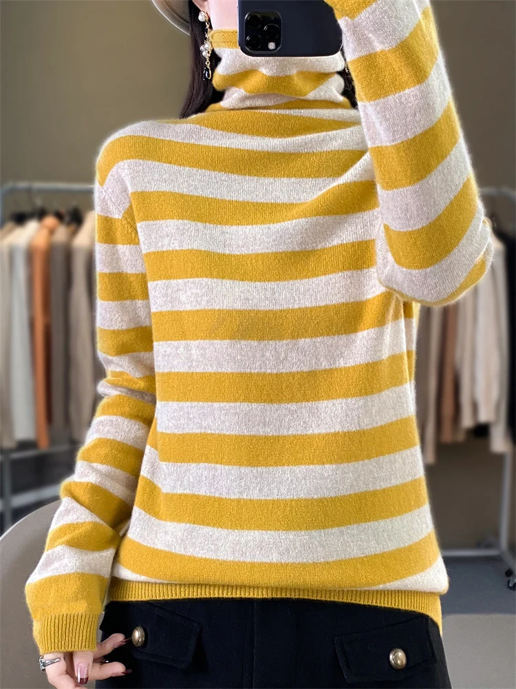 Damen Lässiger gestreifter Rollkragenpullover aus Wollmix mit legerer Passform Nord Taschen