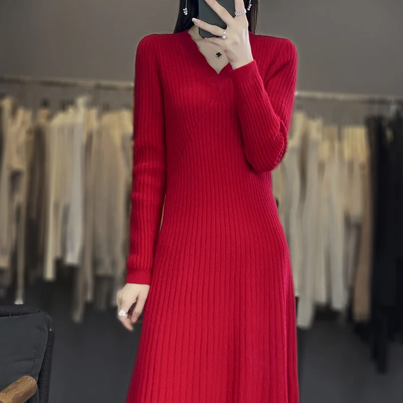 Damen Langes geripptes Strickmidikleid mit taillierter Silhouette und A‑Linien-Rock Nord Taschen