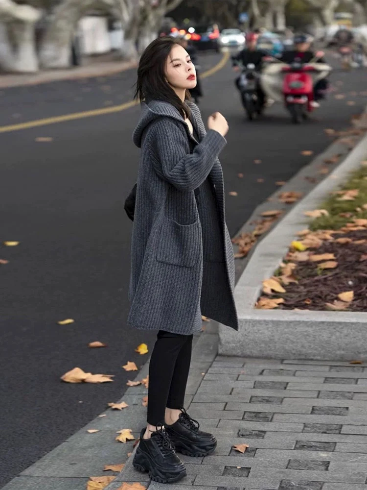 Damen Langer Kapuzen-Cardigan aus grobem Rippstrick mit Eingrifftaschen Nord Taschen