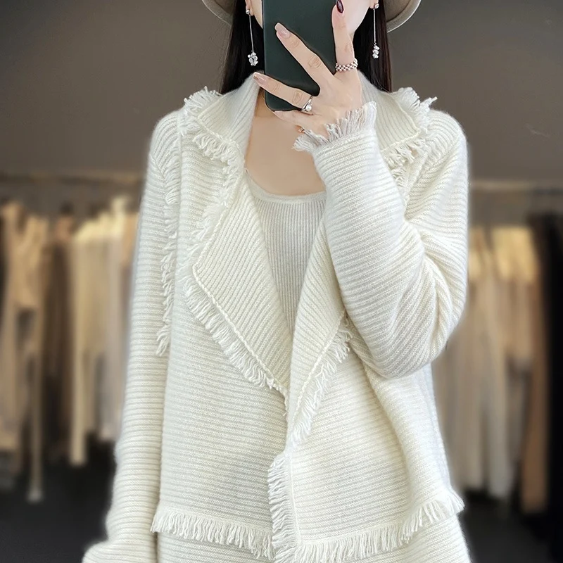 Damen Langer Fransen‑Strickcardigan mit großem Schalkragen und feiner Rippenstruktur Nord Taschen