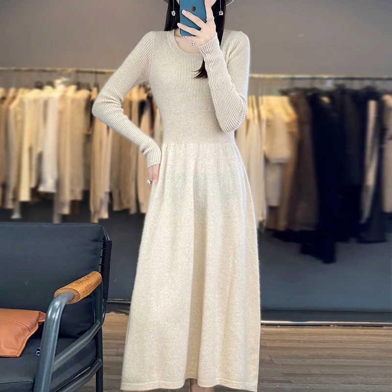 Damen Langärmeliges Midikleid aus Feinstrick mit taillierter A‑Linien‑Silhouette Nord Taschen