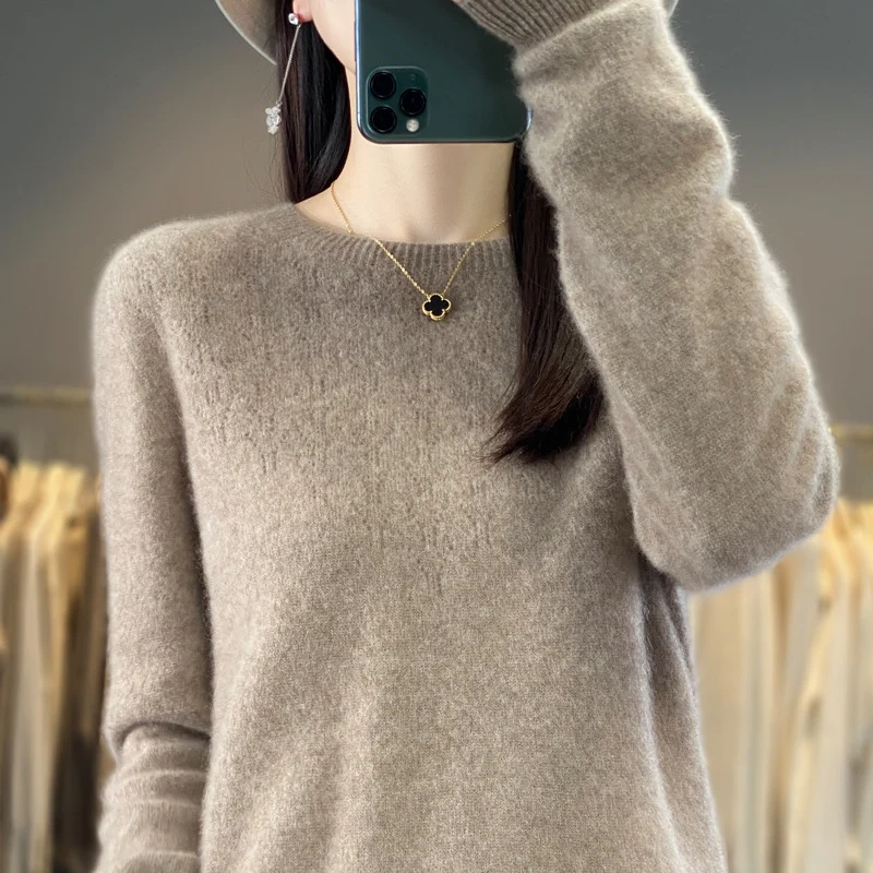 Damen Kuscheliger Midweight Rundhals-Pullover aus Angora-Blend mit feinem Flor und schmalem Bündchen Nord Taschen