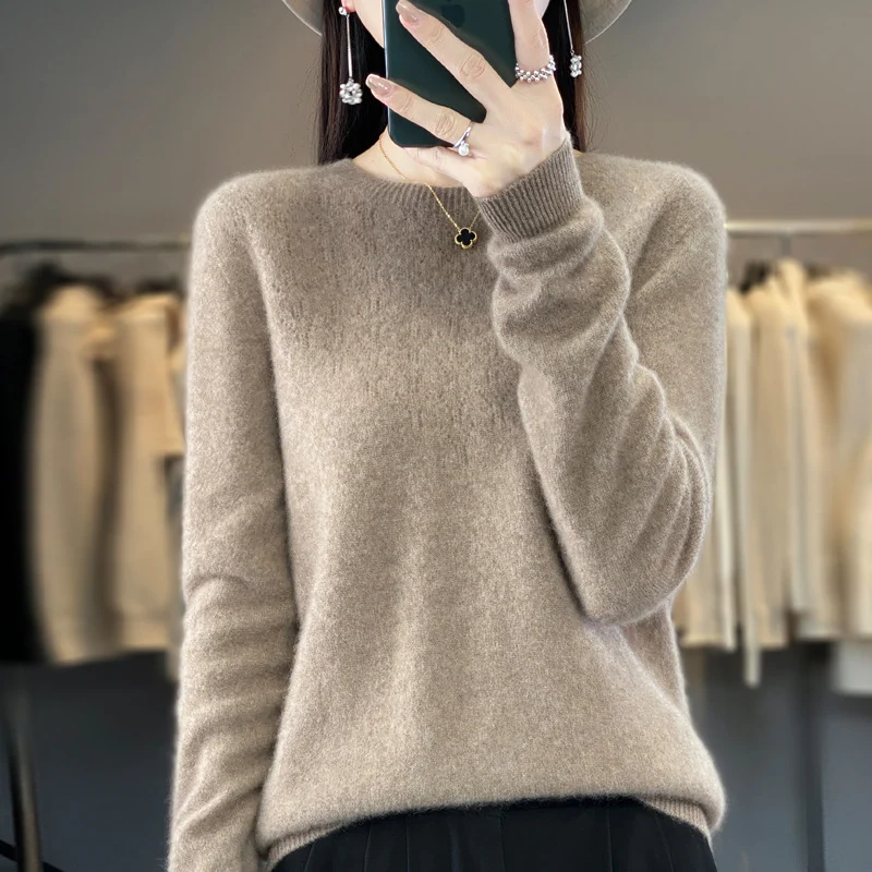 Damen Kuscheliger Midweight Rundhals-Pullover aus Angora-Blend mit feinem Flor und schmalem Bündchen Nord Taschen