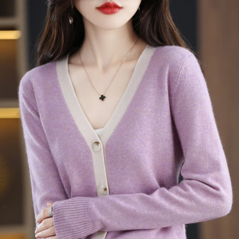 Damen Kontrastbesetzter V‑Neck-Feinstrickcardigan mit Perlmuttknöpfen Nord Taschen