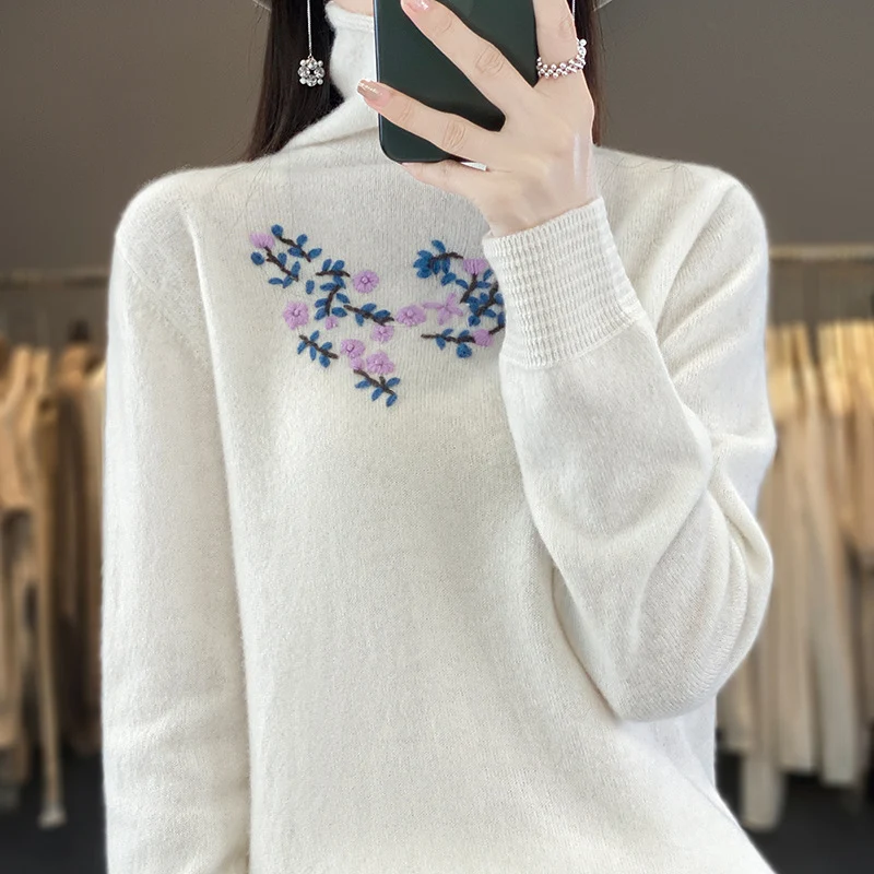 Damen Kaschmir‑Optik Rollkragenpullover mit zarter Blumenstickerei am Brustbereich Nord Taschen
