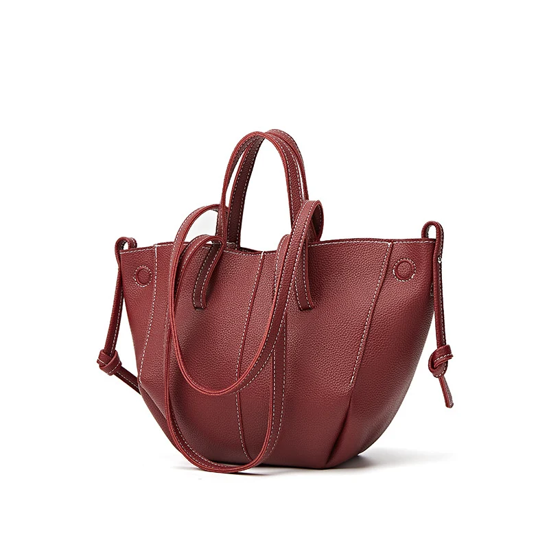 Damen Handtasche mit modernem Schnitt und mehreren Innenfächern Nord Taschen
