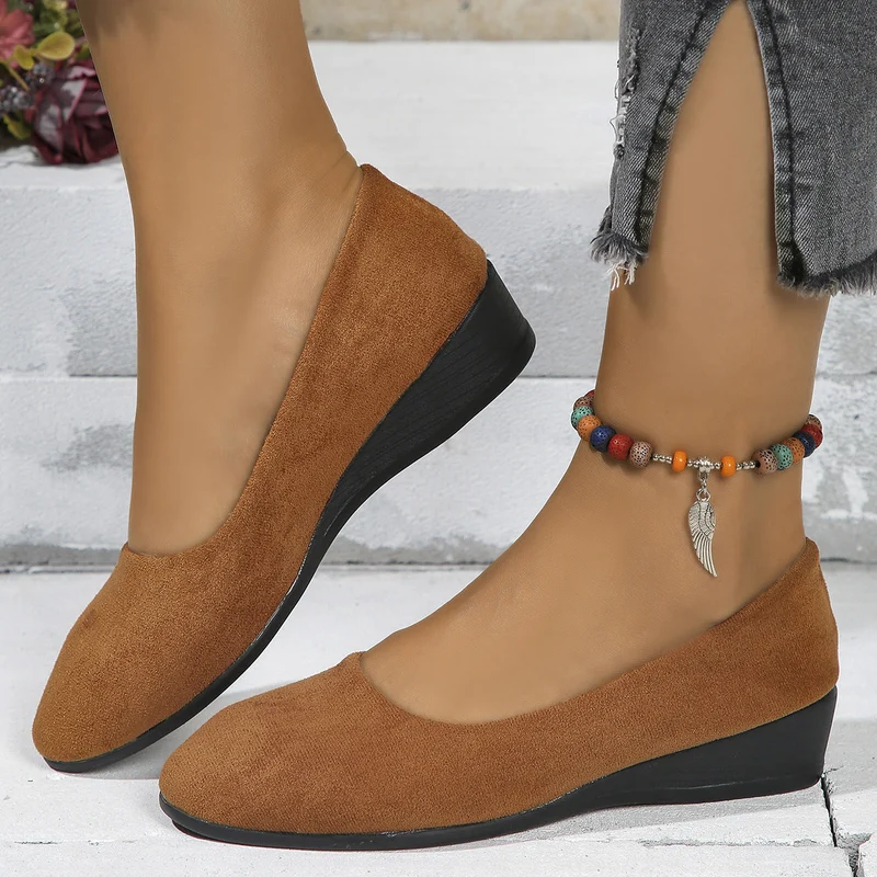 Damen elegante Wedge-Pantoletten mit überkreuzten Riemen und komfortablem Fußbett