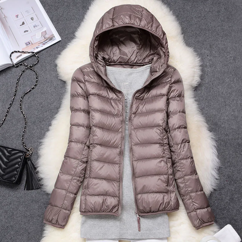 Nord Taschen | Ultraleichte Damen Daunenjacke mit Kapuze