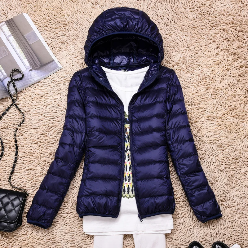 Nord Taschen | Ultraleichte Damen Daunenjacke mit Kapuze