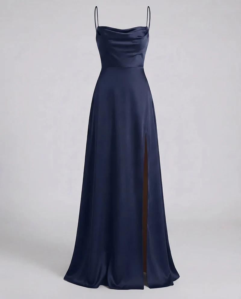 Elegantes Maxikleid für Damen mit fließendem Schnitt und Seitenschlitz für besondere Anlässe | Avellé