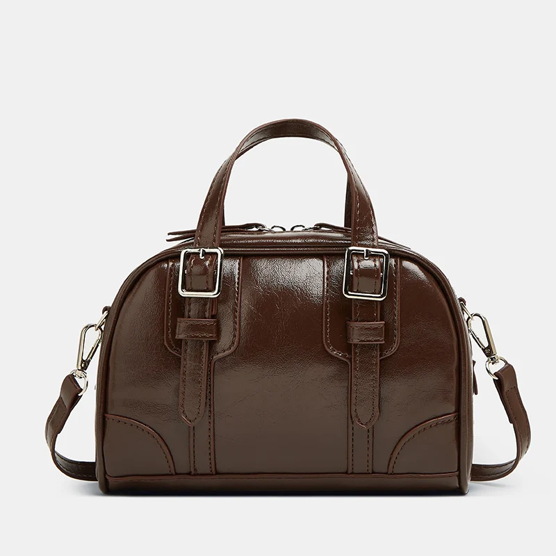 Damen Handtasche mit glänzender Oberflächenstruktur und elegantem Design Nord Taschen