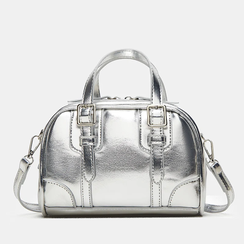 Damen Handtasche mit glänzender Oberflächenstruktur und elegantem Design Nord Taschen