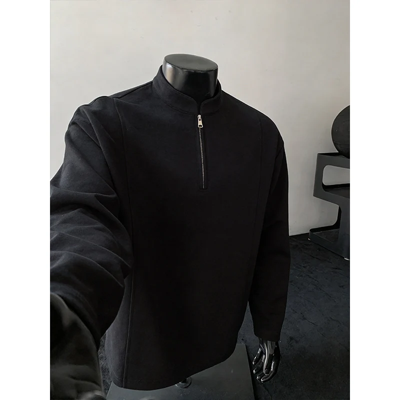 Herren Modernes Halbzip-Sweatshirt mit kurzem Reißverschluss und cleanem Minimaldesign Nord Taschen