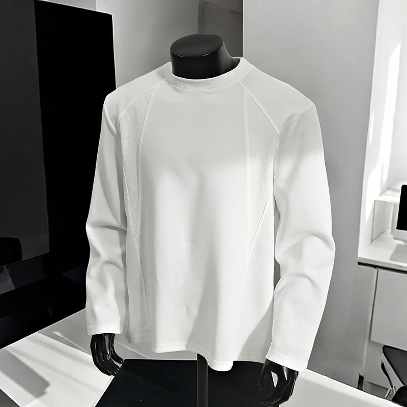 Herren Minimalistisches Langarm-Sweatshirt mit Raglanärmeln und Clean-Cut Rundhals Nord Taschen