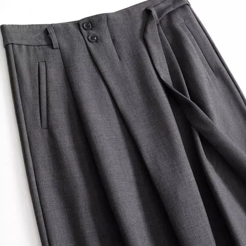 Damen weite hochtaillierte Anzughose mit Bundfalten und Stoffgürtel Nord Taschen
