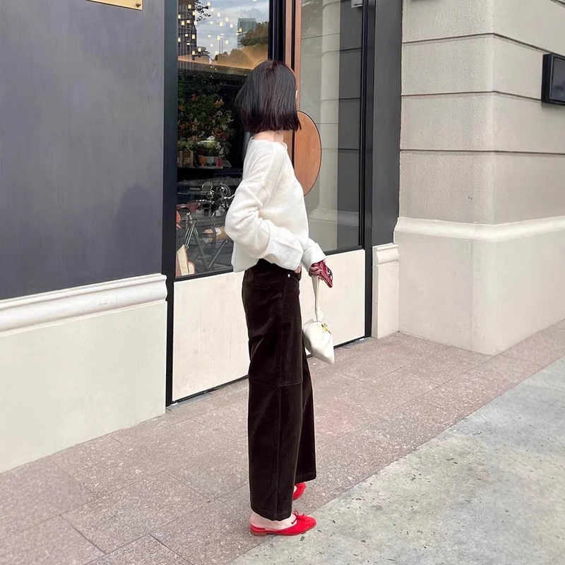 Damen Weite Cordhose mit hoher Taille, Cropped-Bein und Eingrifftaschen Nord Taschen