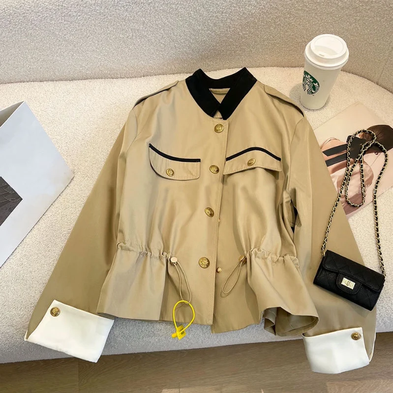 Damen Utility-Jacke mit Kordelzugtaillierung, Pattentaschen und goldenen Zierknöpfen Nord Taschen
