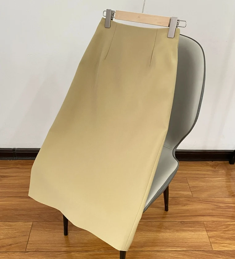 Damen Taillierter Midirock in gerader Silhouette aus feinem Stretch‑Crepe Nord Taschen