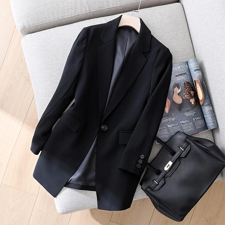 Damen Taillierter Ein-Knopf-Longblazer mit Reverskragen und Pattentaschen Nord Taschen