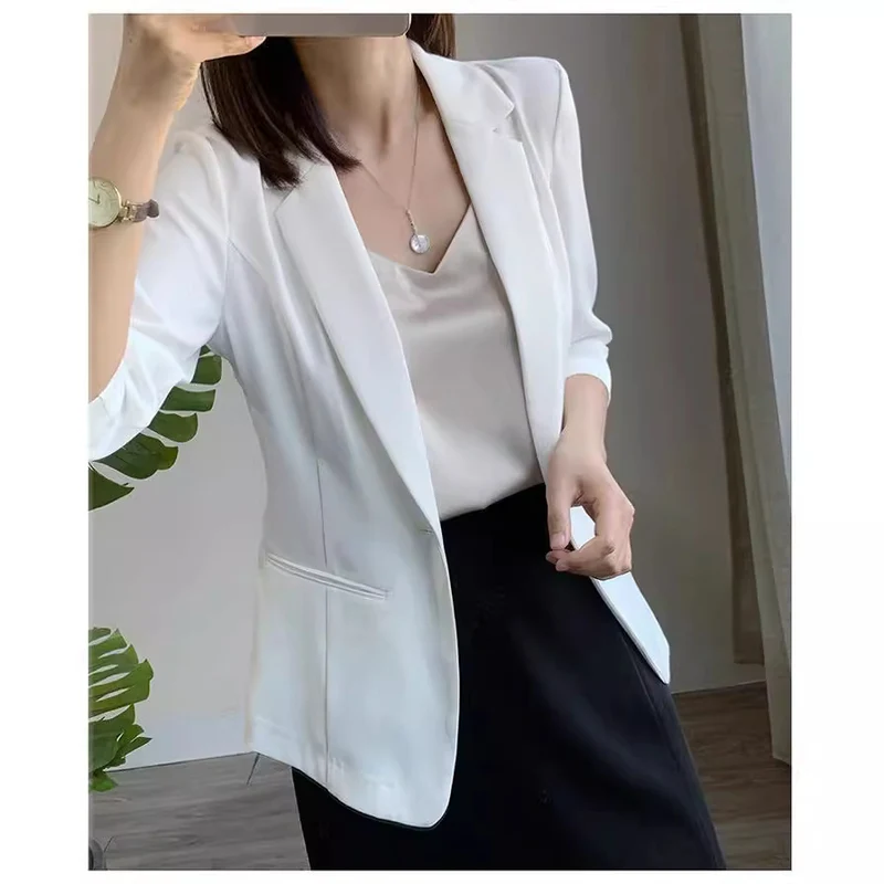 Damen Taillierter Ein‑Knopf‑Blazer mit 3/4‑Ärmeln und strukturierter Teilung Nord Taschen